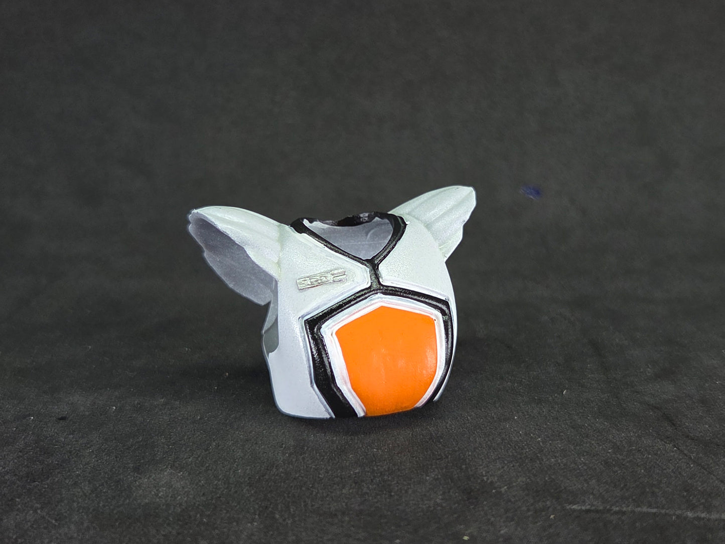 Power Rangers S.P.D. | Lightning Collection - Kat Ranger Helmet | 1/12 Scale Accesories