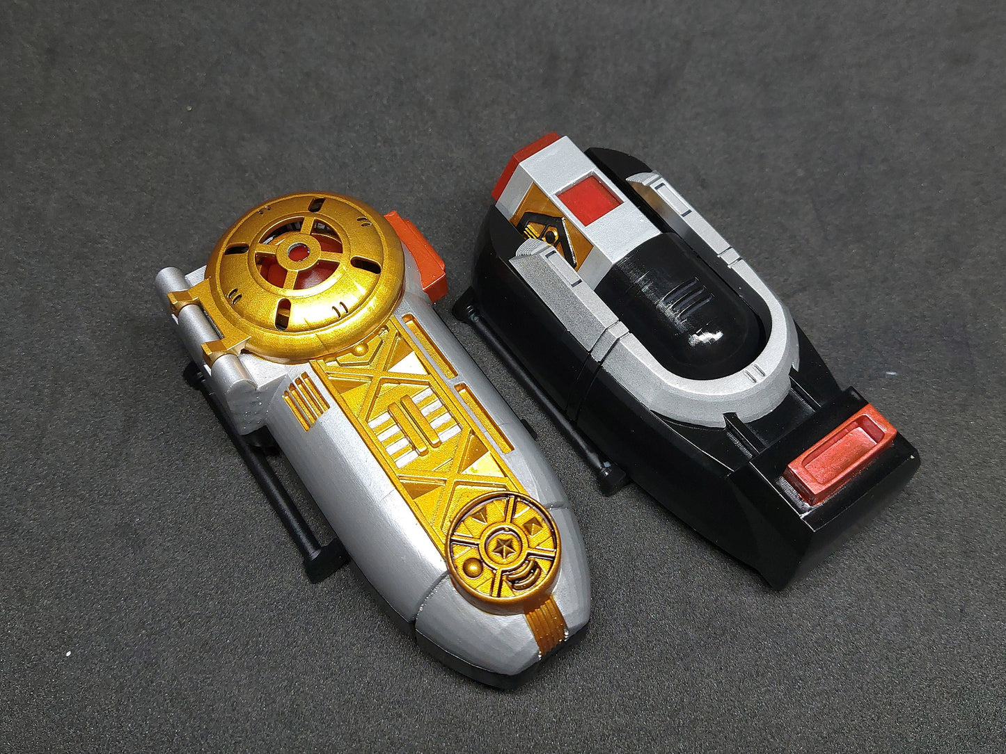 3D Printed & Painted Power Rangers Zeo - Zeonizer / Ohranger - Power Brace | Display Prop