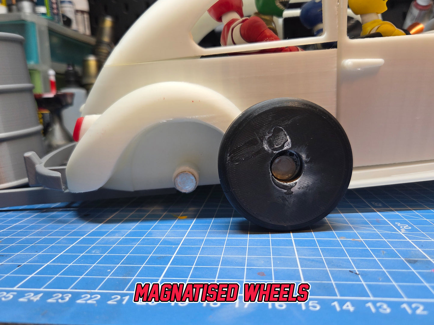 Mighty Morphin Power Rangers - The Rad Bug - Action Figure Accesory - 1/12 Scale Car