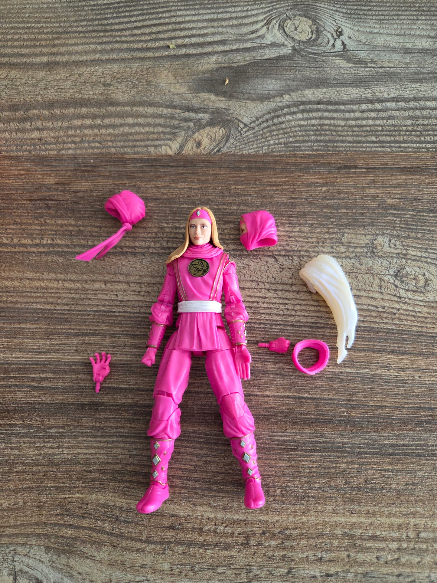 Power Rangers Lighting Collection - Ninjetti Pink Ranger Kat