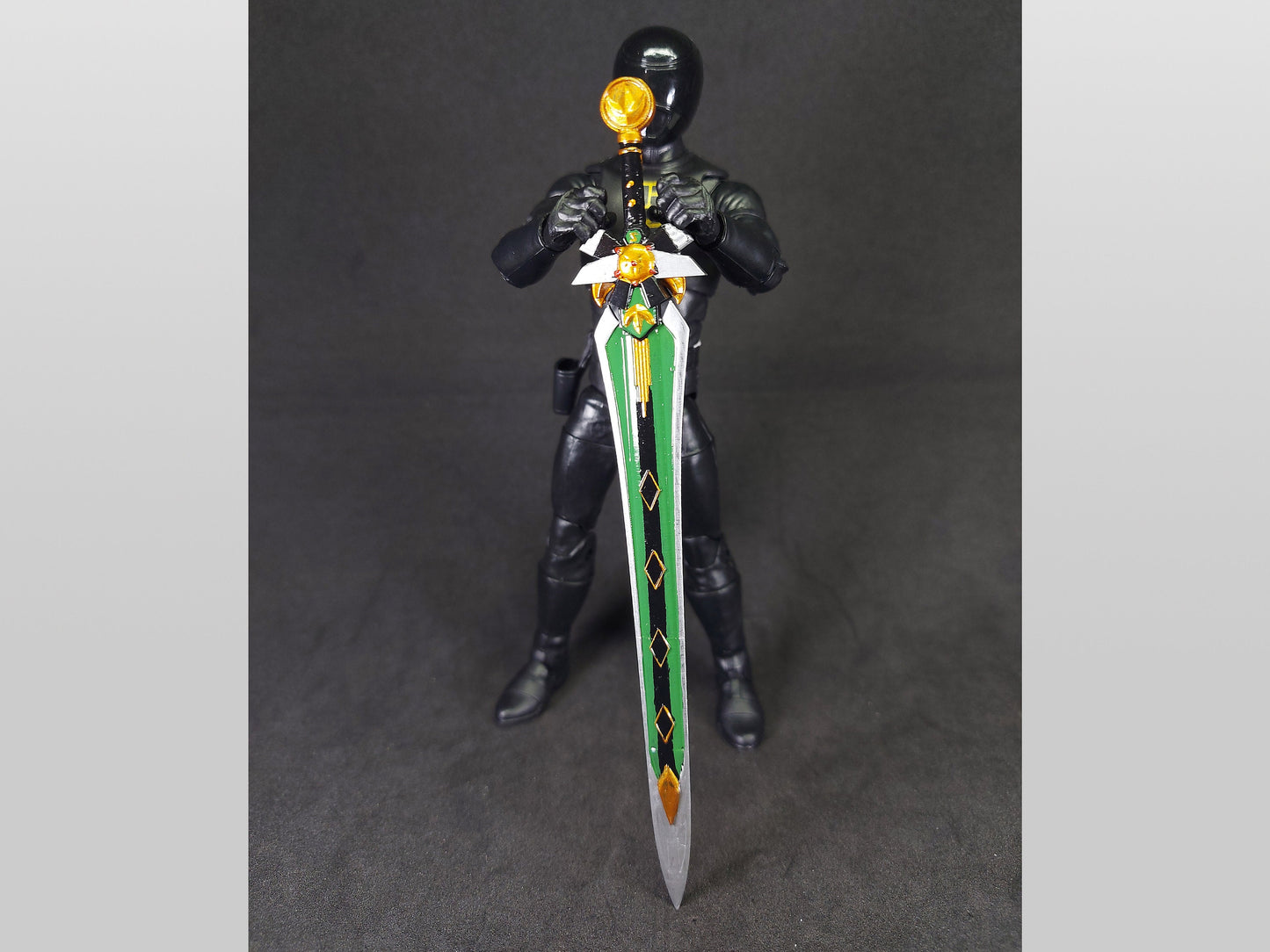 Mighty Morphin Power Rangers - Dragon Sword - Lightning Collection Accessoires | Made by KBM_Props