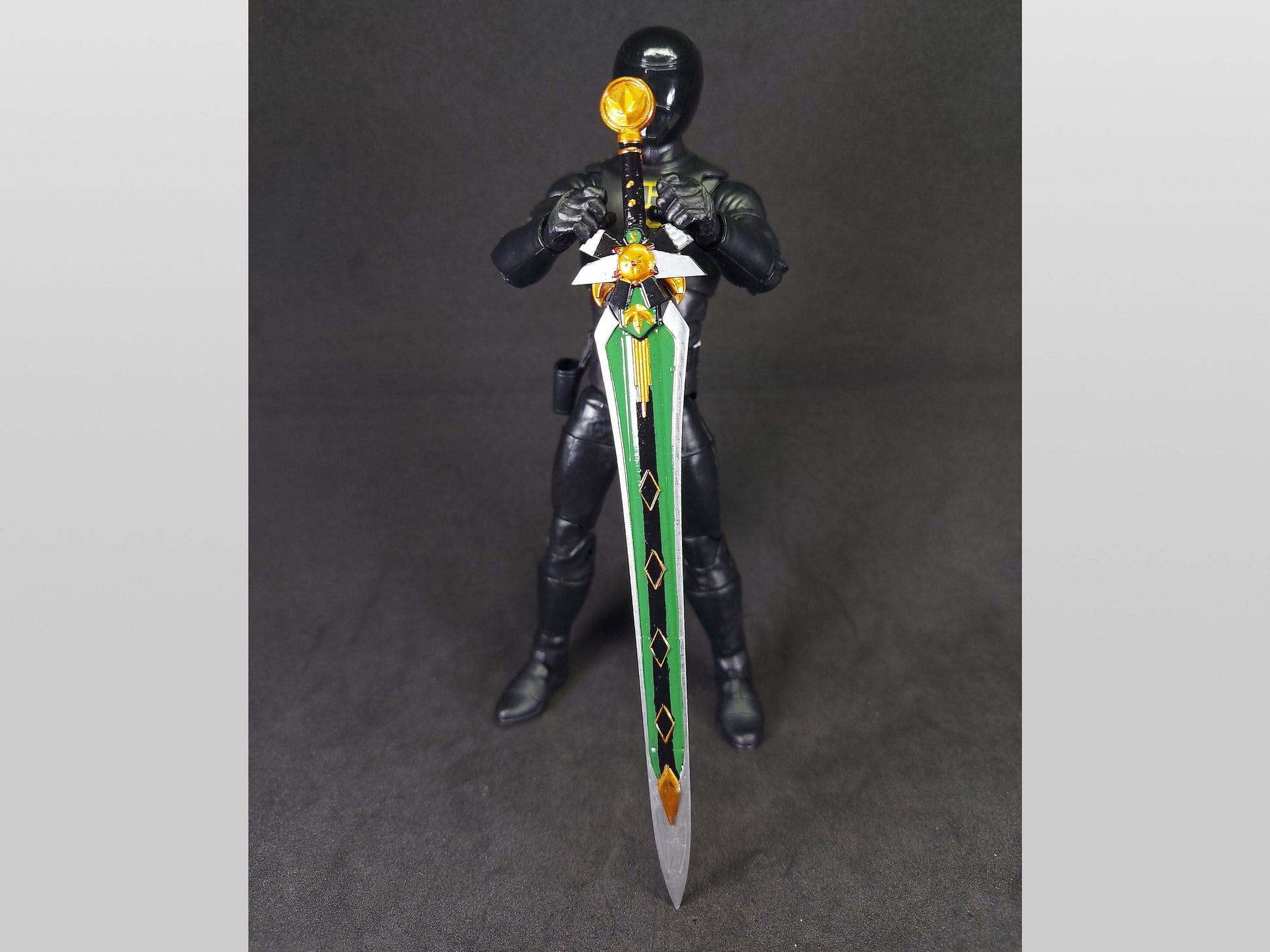 Mighty Morphin Power Rangers - Dragon Sword - Lightning Collection Accessoires | Made by KBM_Props