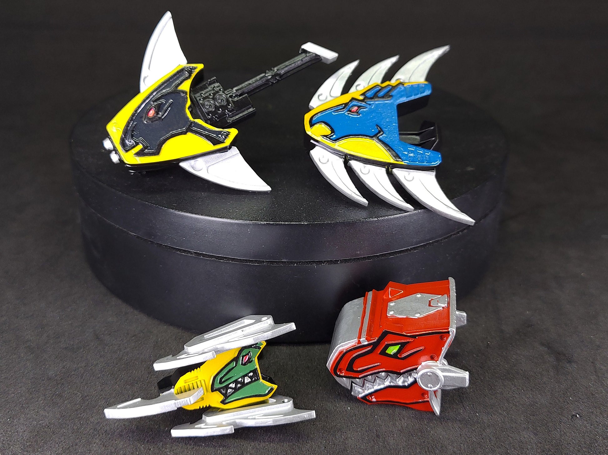 Power Rangers Dino Charge - Kyoryuger - Lightning Collection Weapons | T-Rex Smasher | Para Chopper | Raptor Claw | Stego Shield