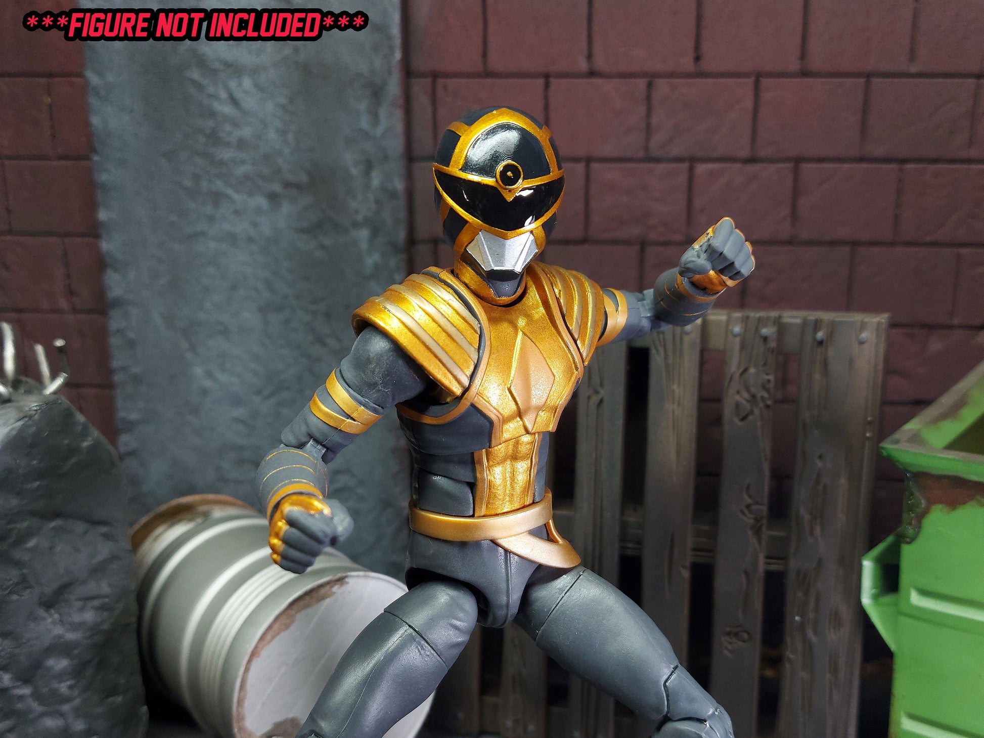 Boom Comics Power Rangers - Lightning Collection Gold Omega Ranger Painted Helmet