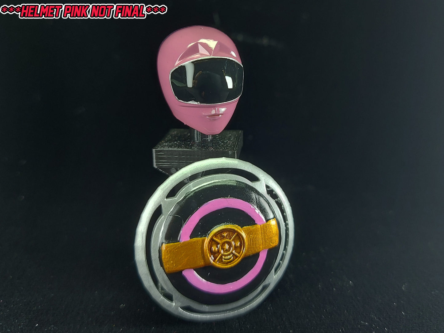 Power Rangers Zeo - Lightning Collection Pink Ranger Painted Helmet & Shield