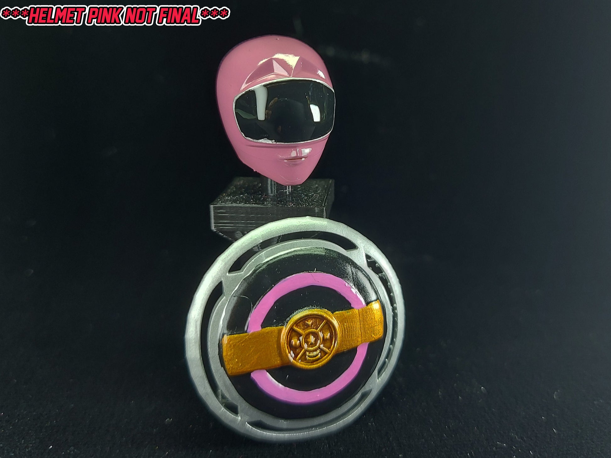 Power Rangers Zeo - Lightning Collection Pink Ranger Painted Helmet & Shield