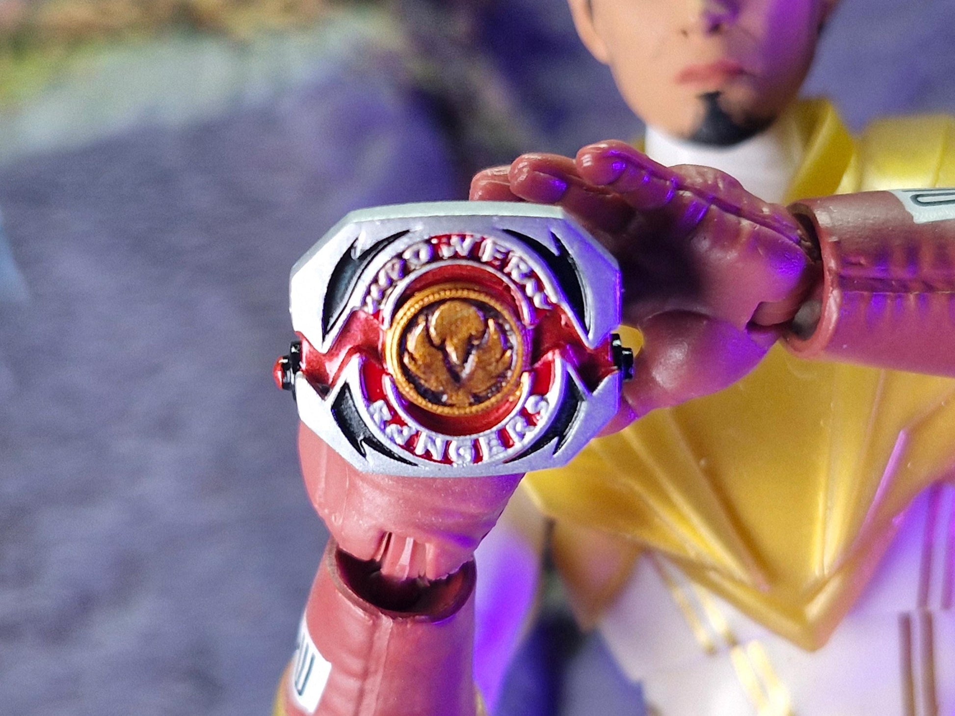 Mighty Morphin Power Rangers - Power Morpher / Dino Buckler | Street Fighter Crossover | 1/12 Accessories Scale | Lightning Collection