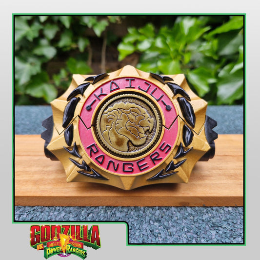 BOOM! Comics Gozilla VS Power Rangers Gold Kaiju Morpher | Coin Included | For Display Only
